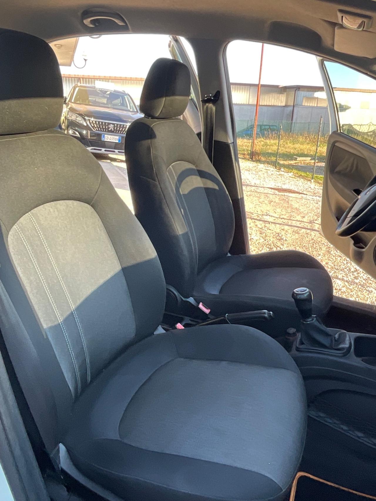 Fiat Punto 1.3 MJT II 75 CV 5 porte Street