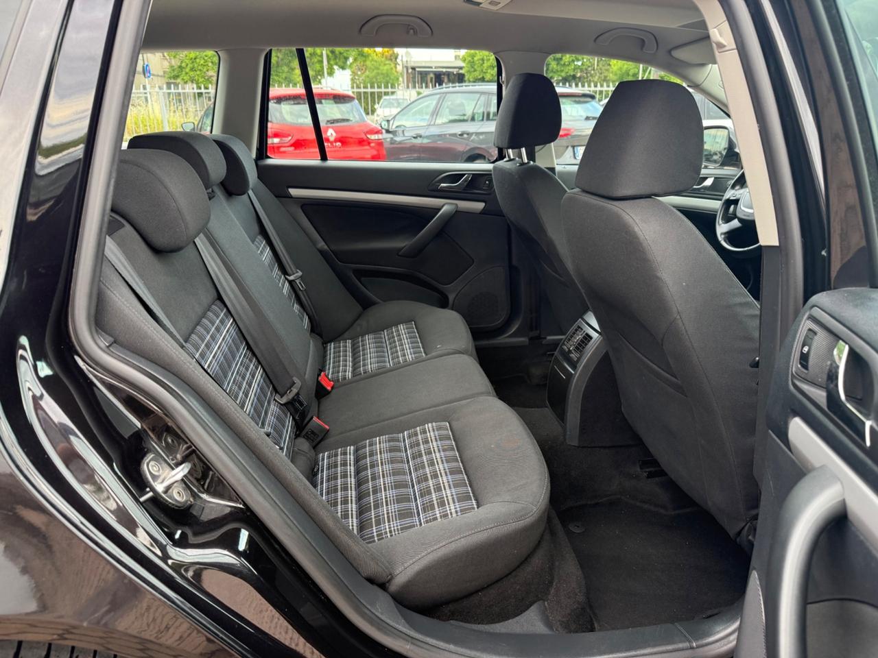 Skoda Octavia 1.6 TDI CR F.AP. Elegance OK NEOPATENTATI