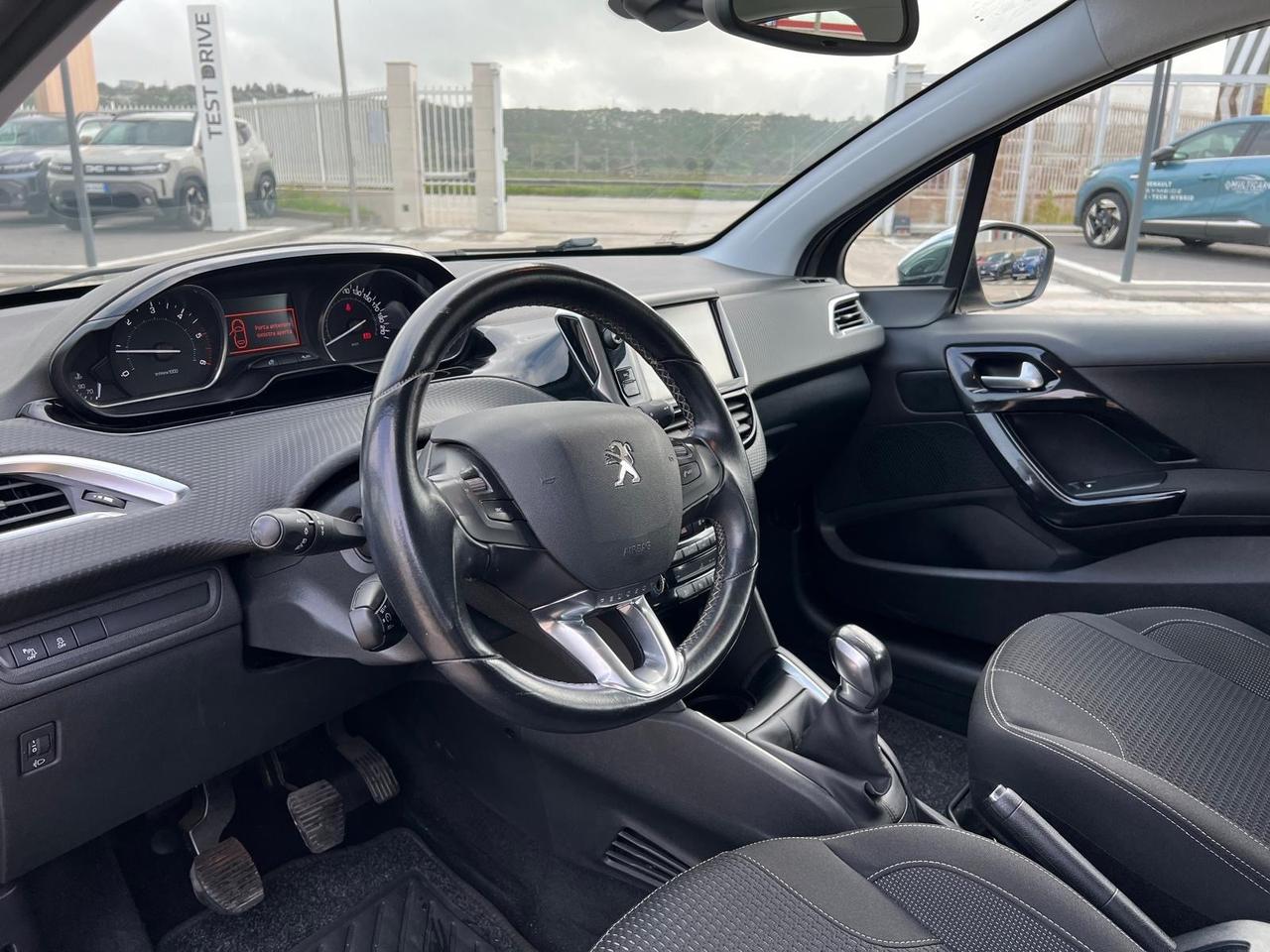 Peugeot 208 BlueHDi 75 5 porte Allure