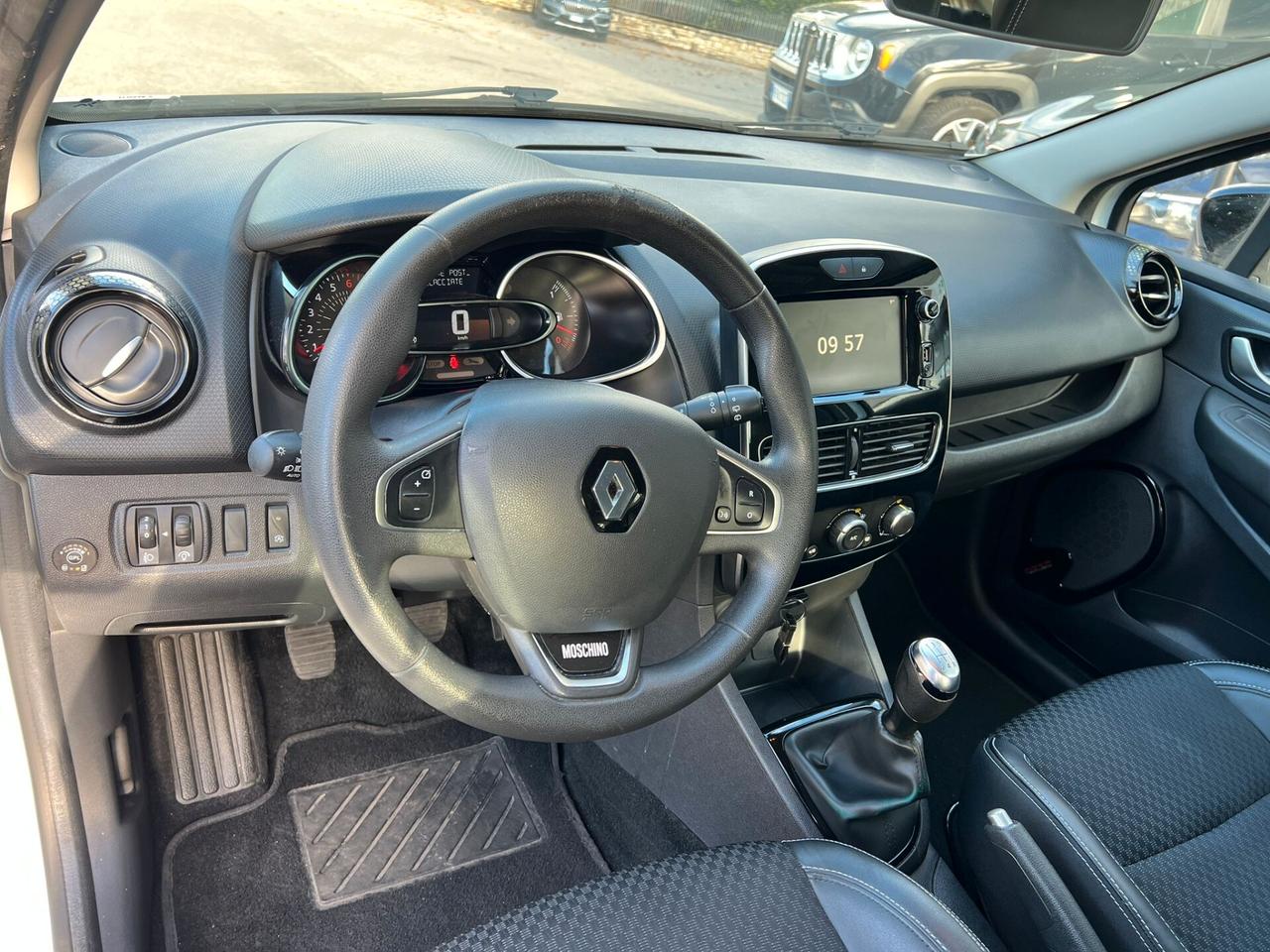 Renault Clio TCe 12V 90 CV GPL 5 porte Moschino Intens