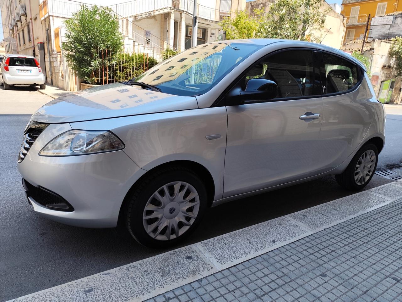 Lancia Ypsilon 1.2 69CV GPL Ecochic PERFETTA