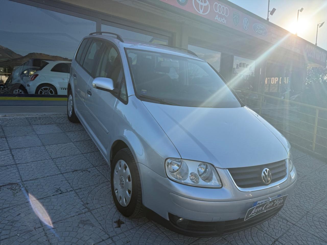 Volkswagen Touran 2.0 Highline Ecofuel garantita 12 mesi