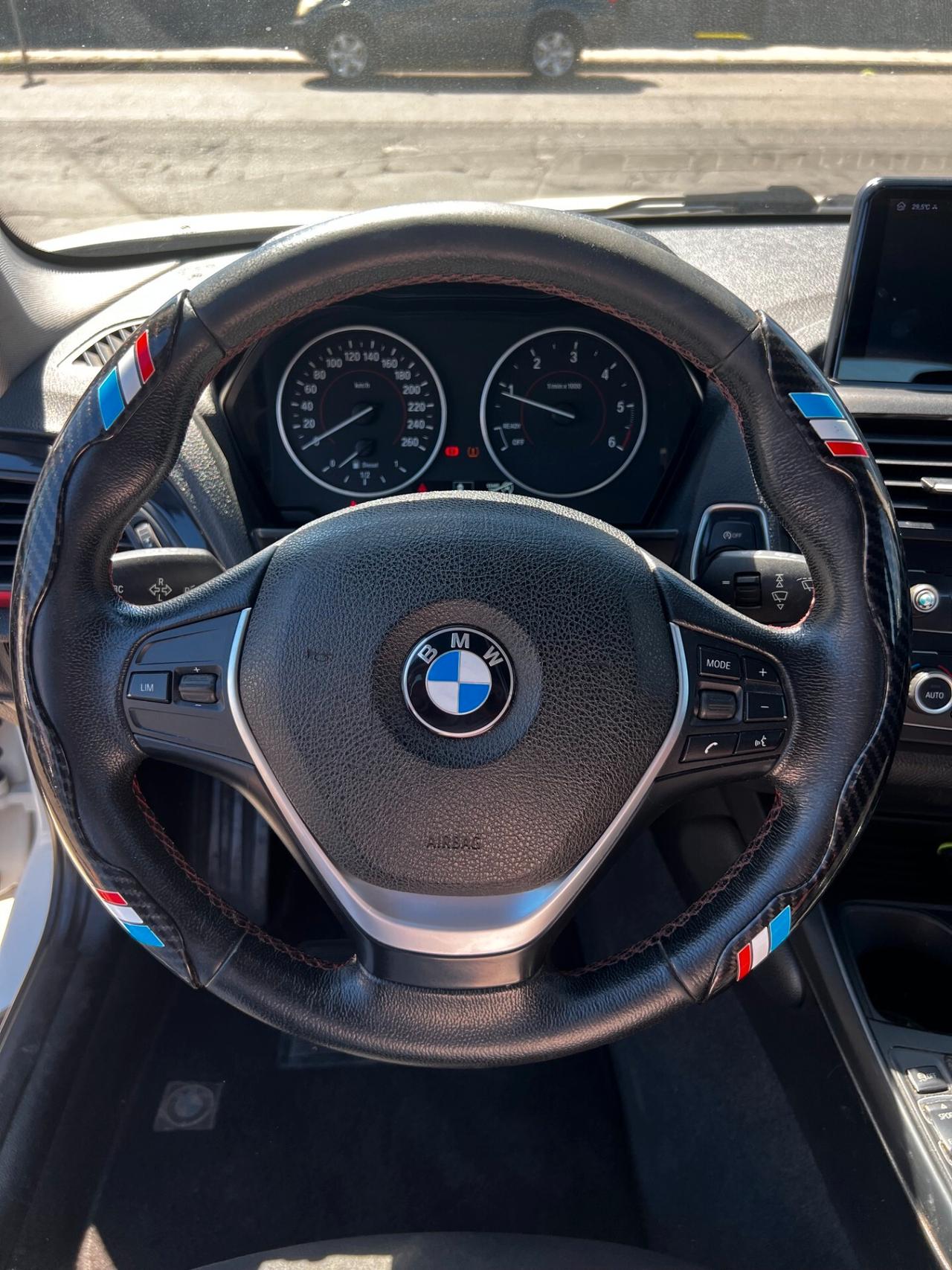 Bmw 114 114d 5p. Unique