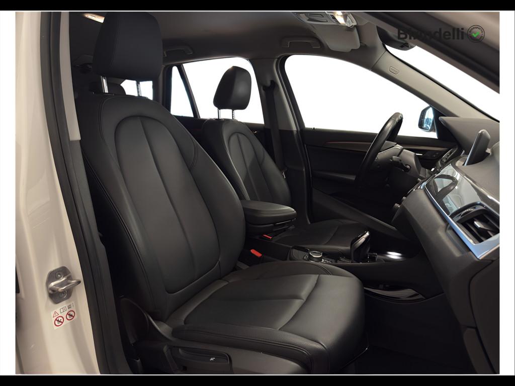 BMW X1 (F48) - X1 sDrive18d xLine