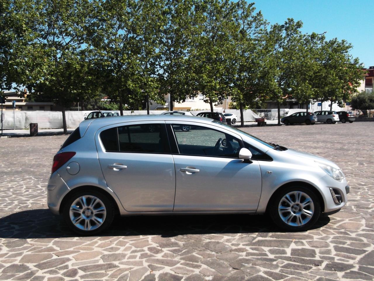 Opel Corsa 1.3 Cdi 5P. Neopatentati 2012
