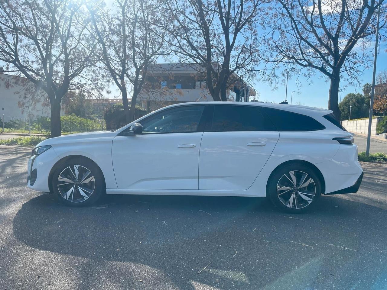 Peugeot 308 BlueHDi 130 S&S SW Allure