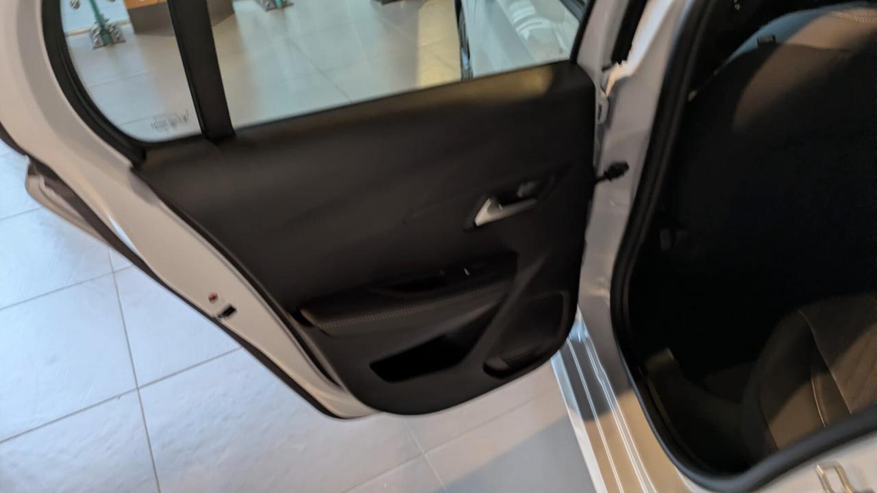 Peugeot 208 100 ALLURE