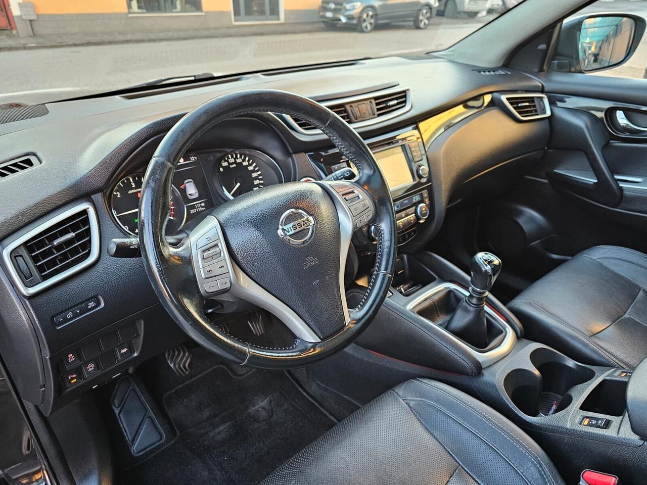 Nissan Qashqai 1.5 dCi 110cv 360°*Pelle*Navi*Tetto*Pdc*Bi-Xeno*18*