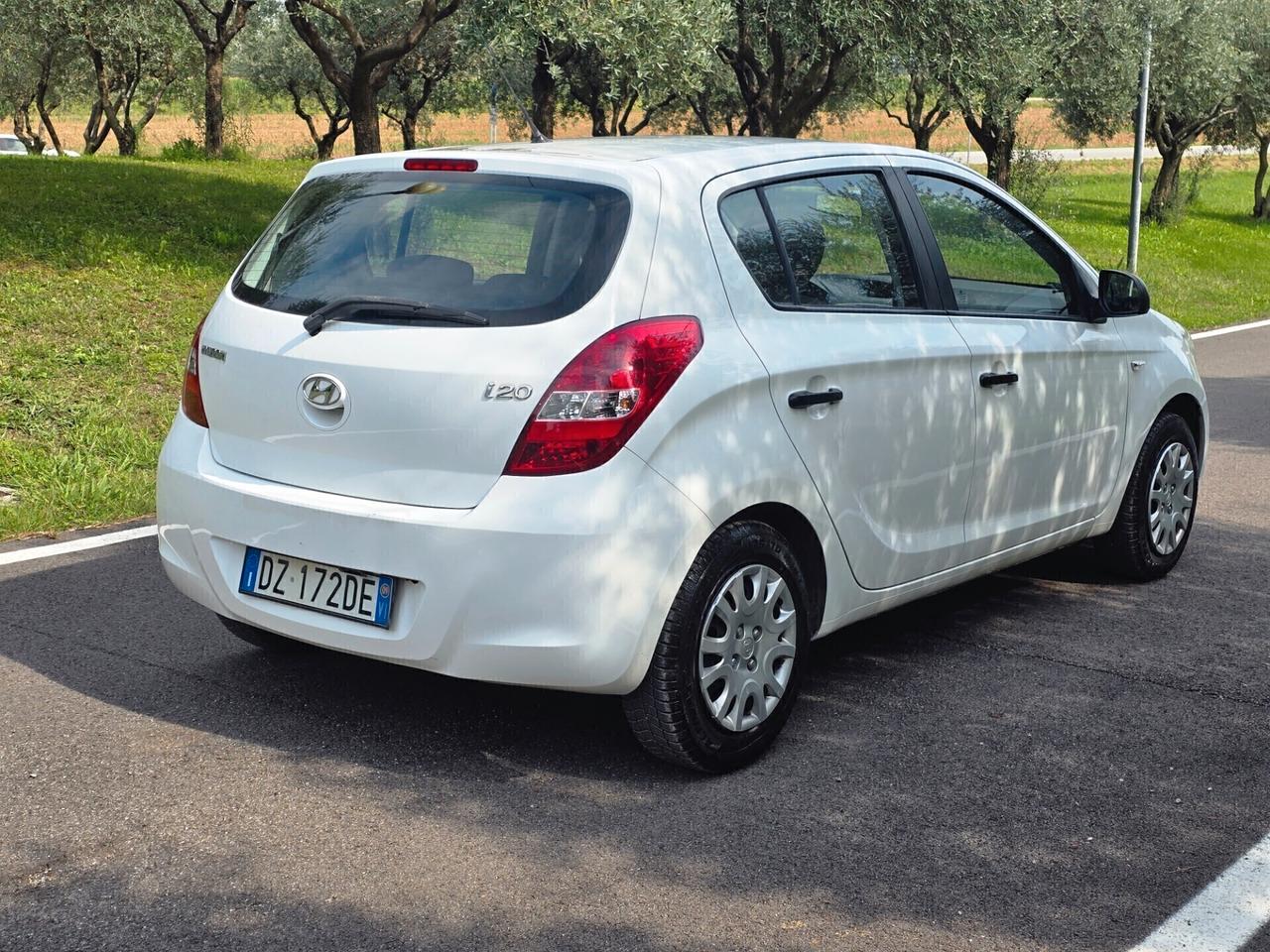 Hyundai i20 1.0 GPL ANNO 10/2009 OK PER NEOPATENTATI