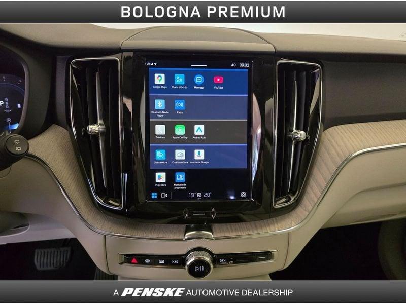 Volvo XC60 XC60 B4 (d) AWD automatico Plus Bright