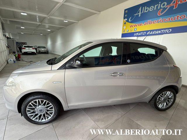 LANCIA Ypsilon 1.2 69 CV 5 porte GPL Ecochic Gold