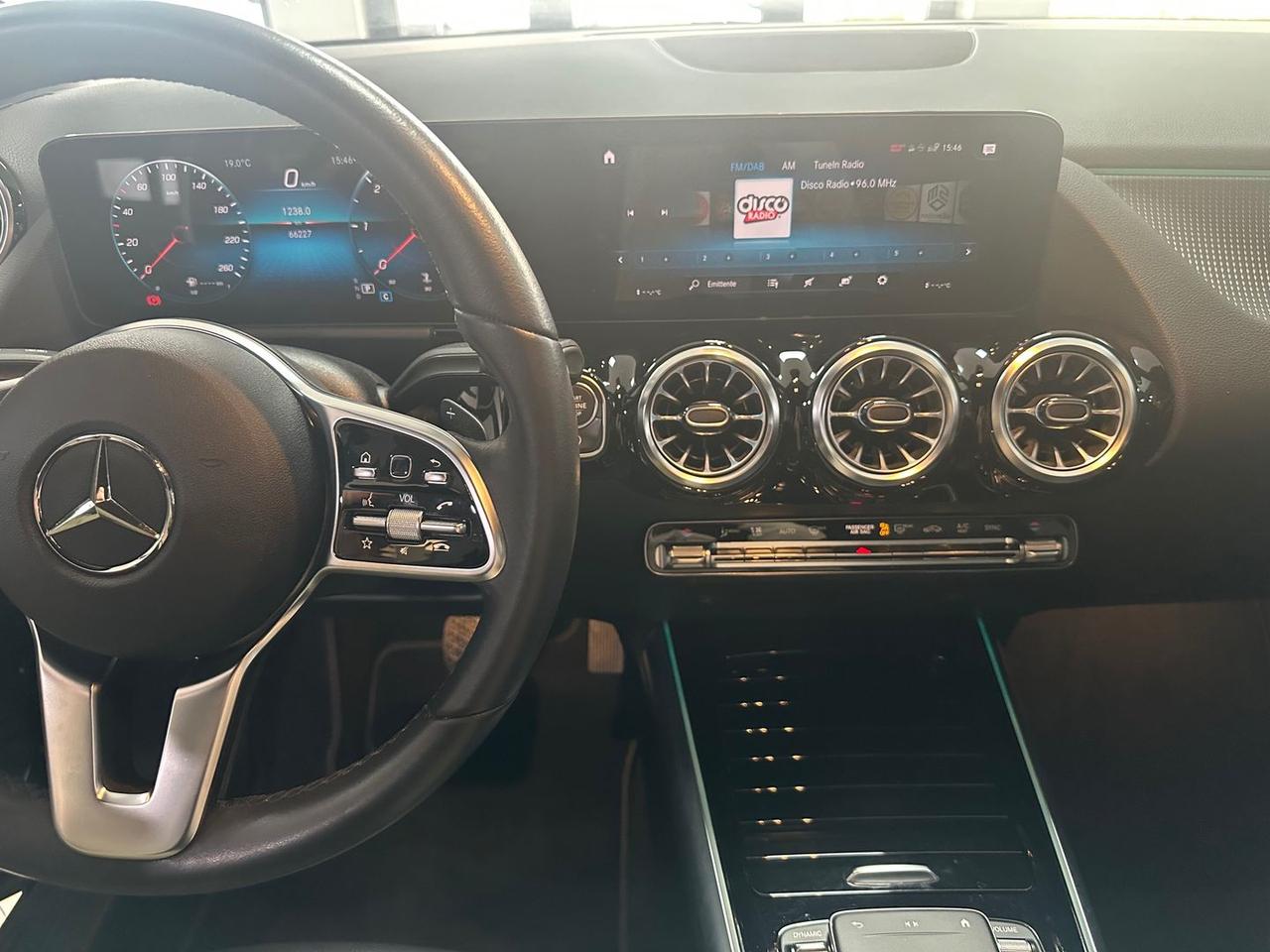 Mercedes-Benz GLA 200 Sport Plus GLA 200 D #9494