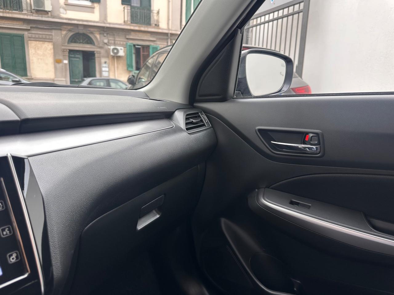 Suzuki Swift 1.2 Hybrid Top