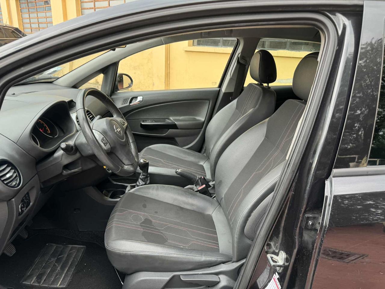 Opel Corsa 2013 GPL 170.000KM NEOPATENTATI