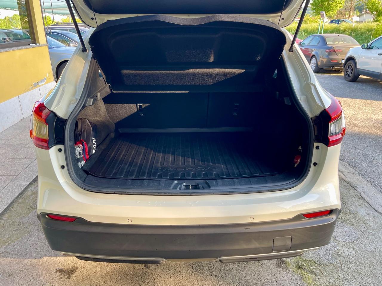 Nissan Qashqai 1.6 dCi 4WD N-Connecta