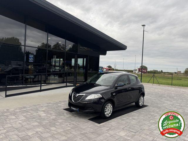 LANCIA Ypsilon 5 porte Metano Ecochic ANCHE PER NEOPATENTATI