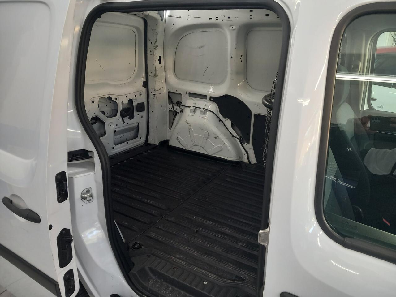 Renault Kangoo anno 2020 1.5 diesel 131 mila km