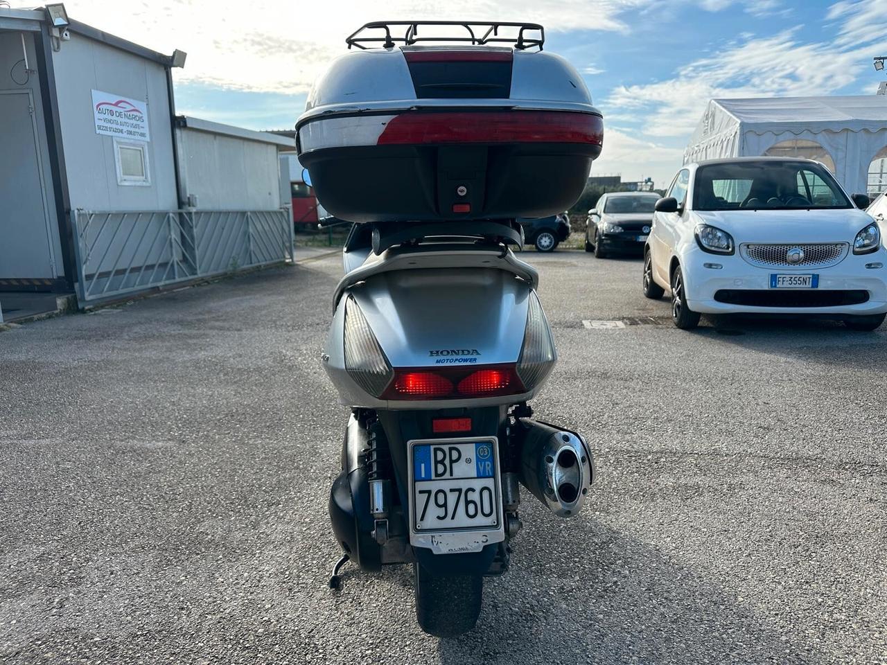 Honda Silver Wing 600