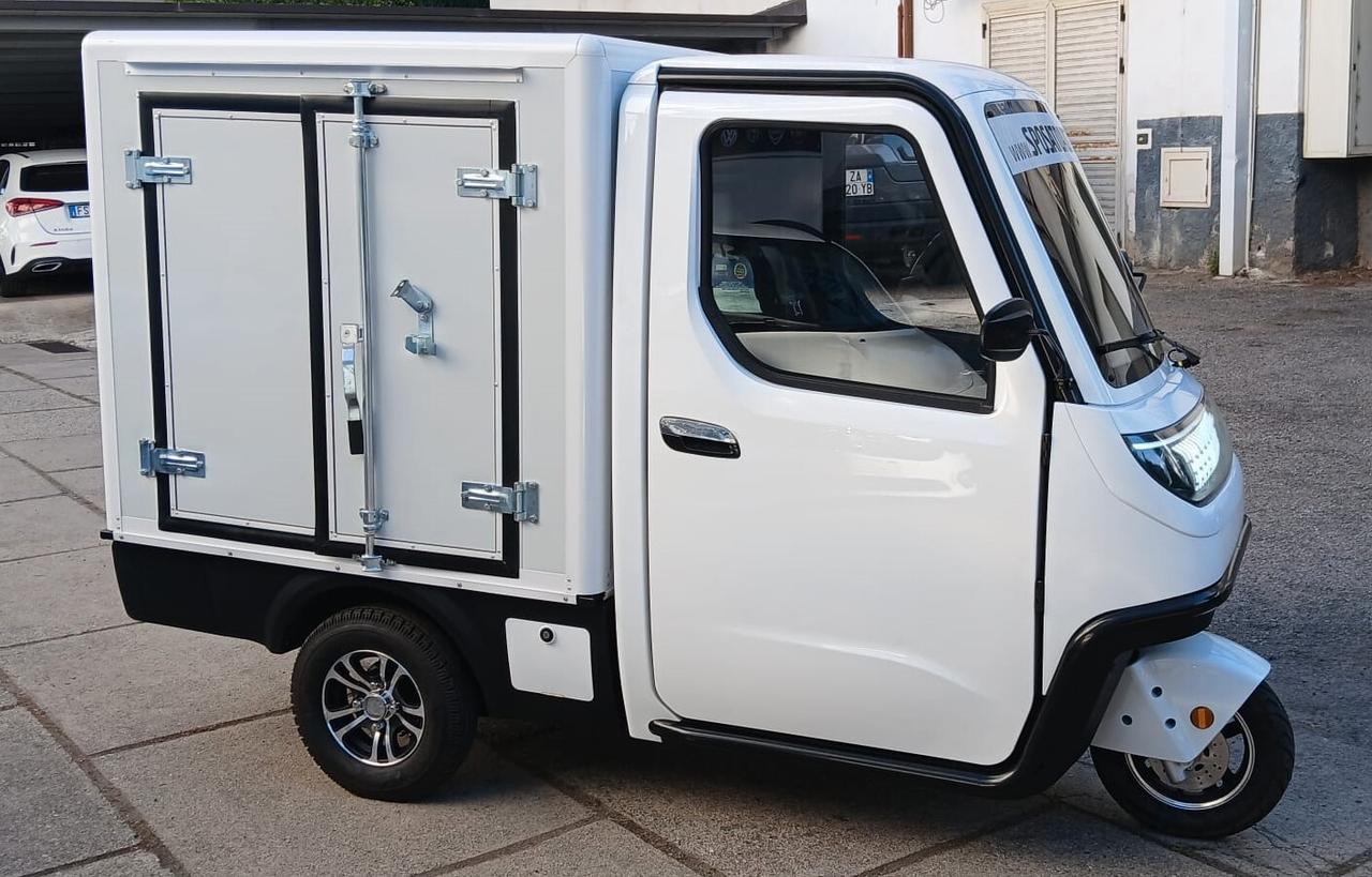 SPOSATO - E-GO - Furgone Elettrico motore 3.000 W