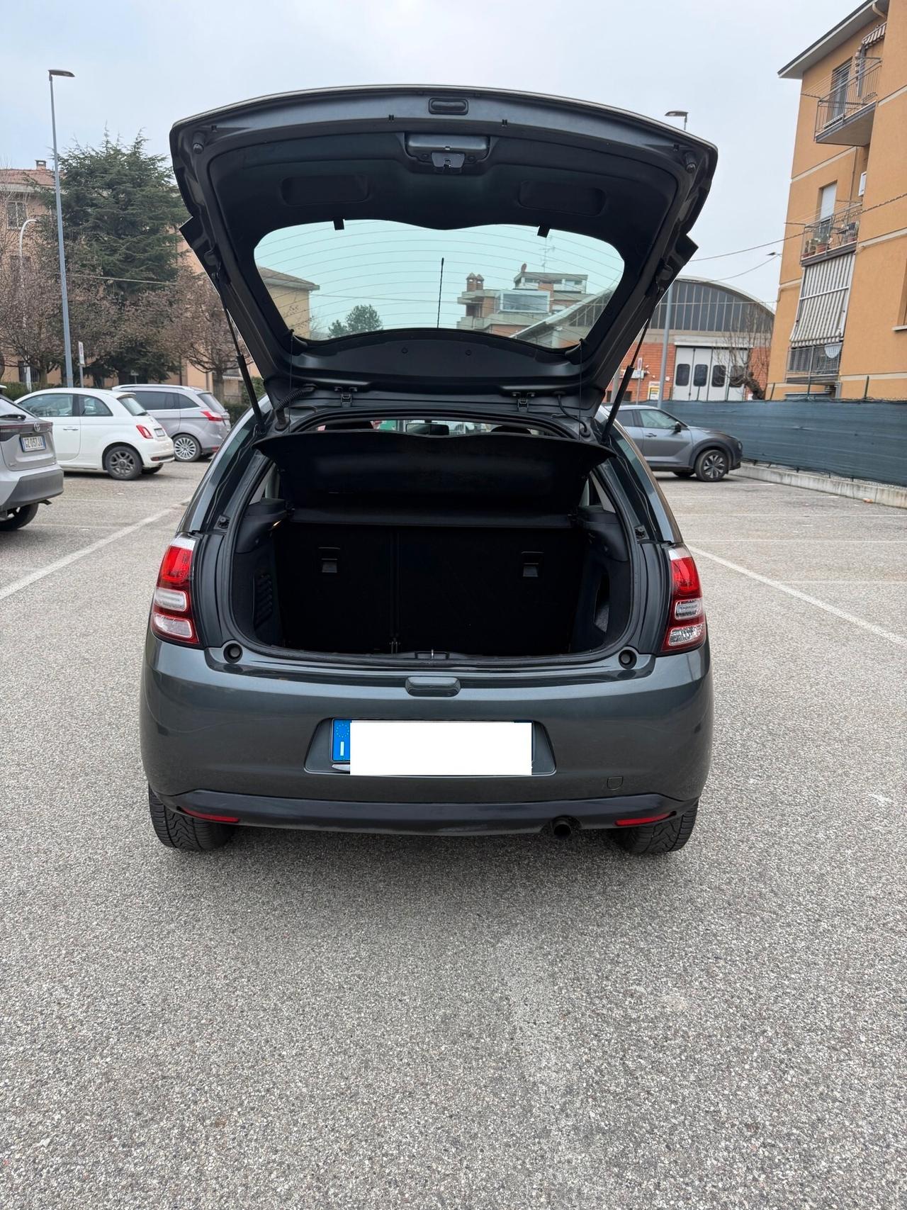Citroen C3 1.2 - NEOPATENTATI - 12 MESI DI GARANZIA -