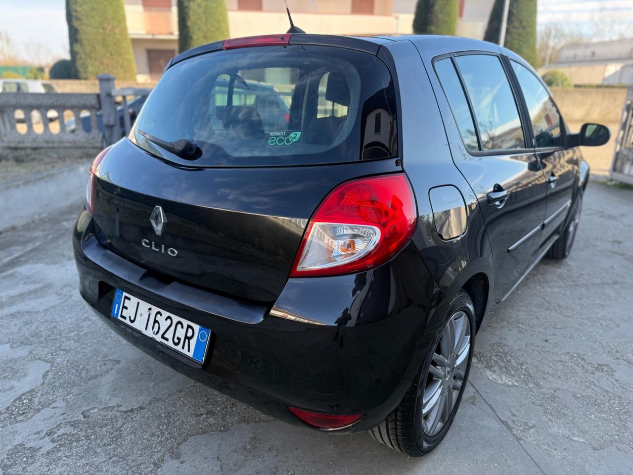 RENAULT CLIO 1.2 BENZINA FULL OPT 2011 UNICO PROP