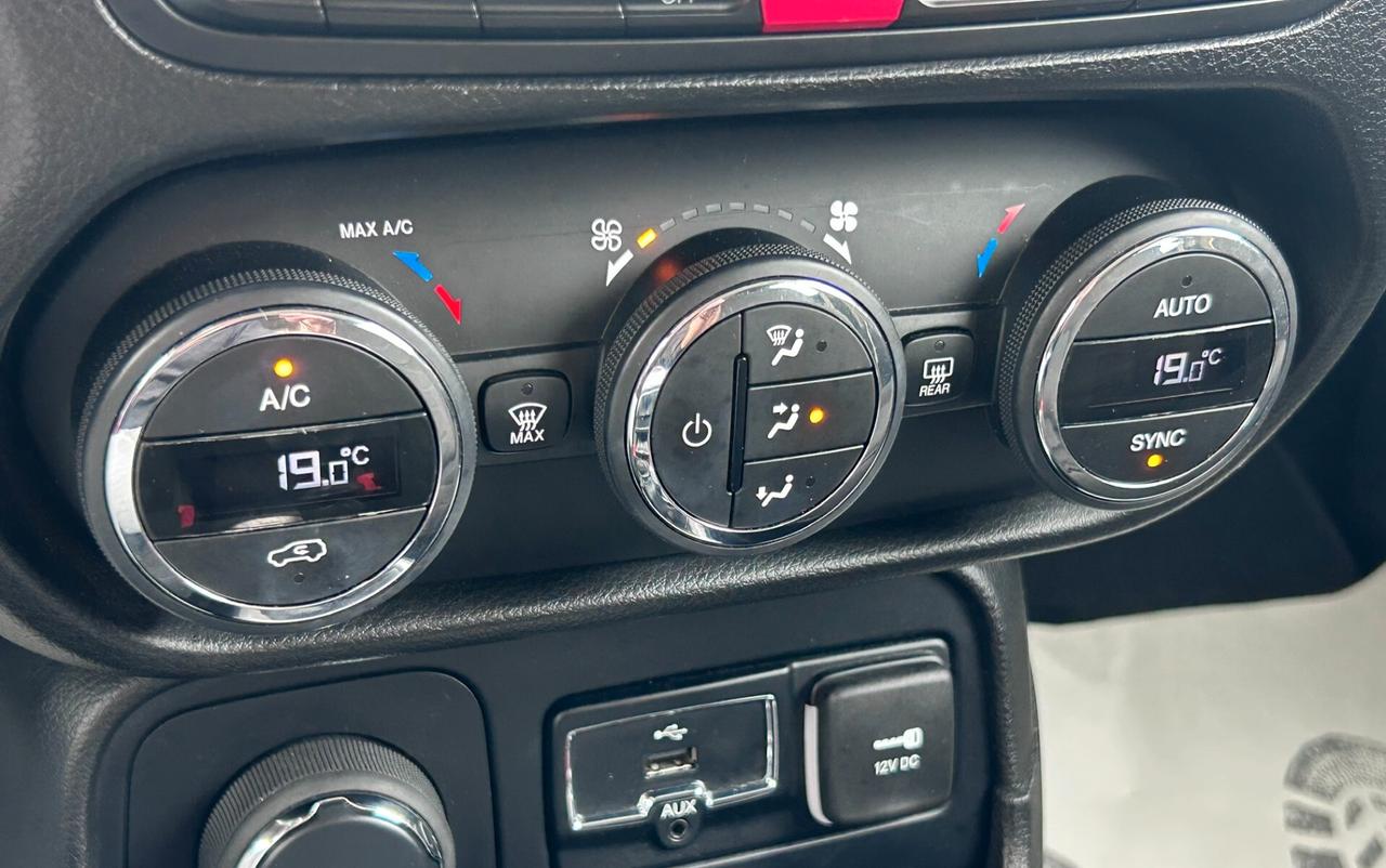 Jeep Renegade 2.0 Mjt 140CV 4x4 -gancio per portabici