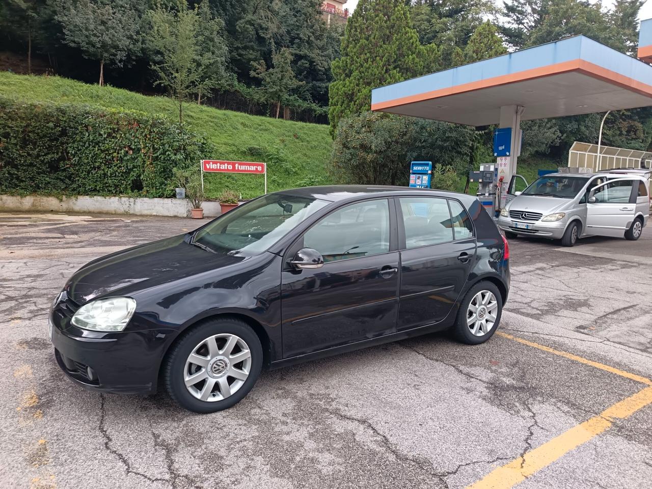Volkswagen Golf 1.6 16V FSI 5p. Sportline ok neo patente
