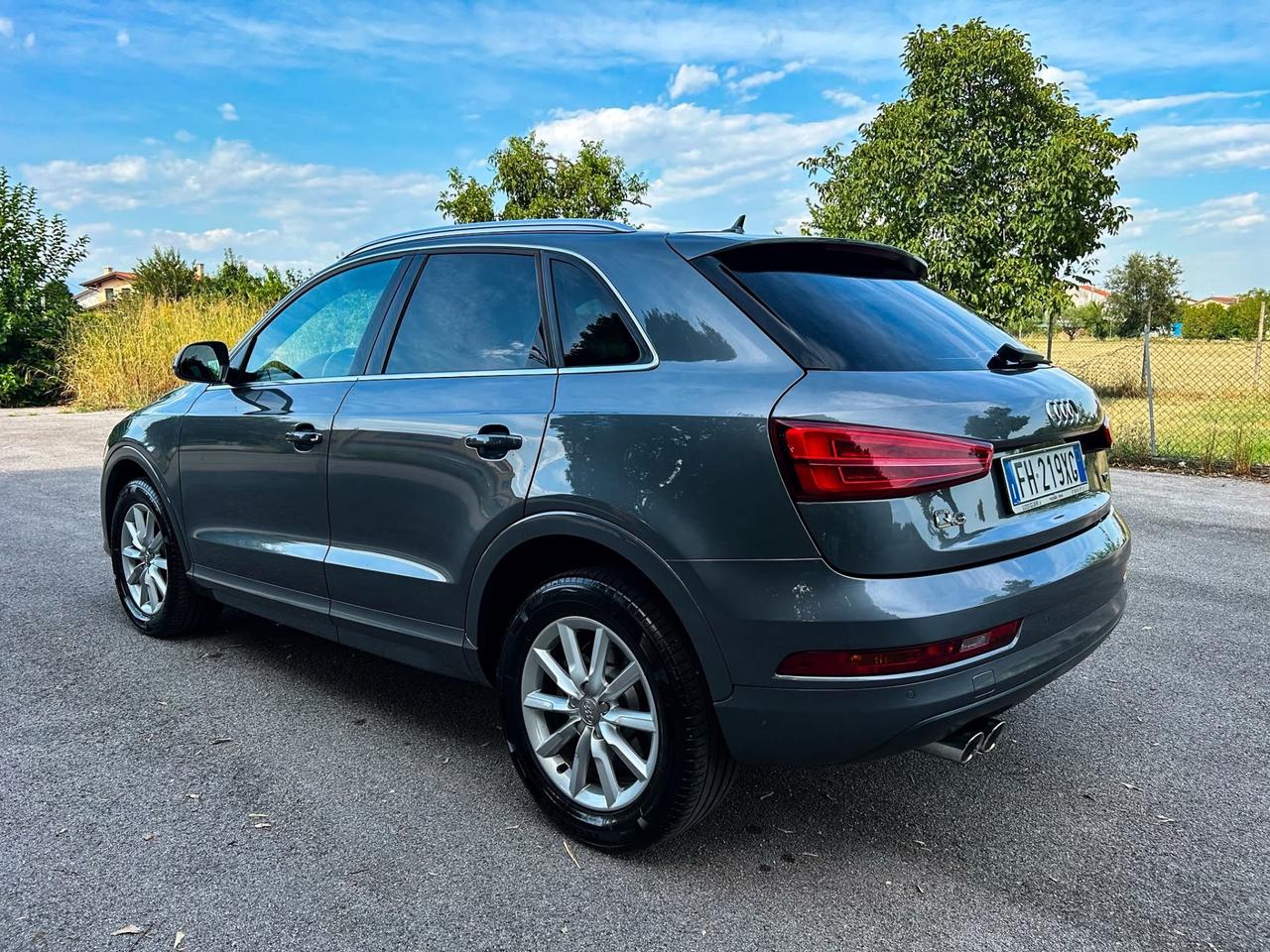 Audi Q3 2.0 TDI 120 CV Sport