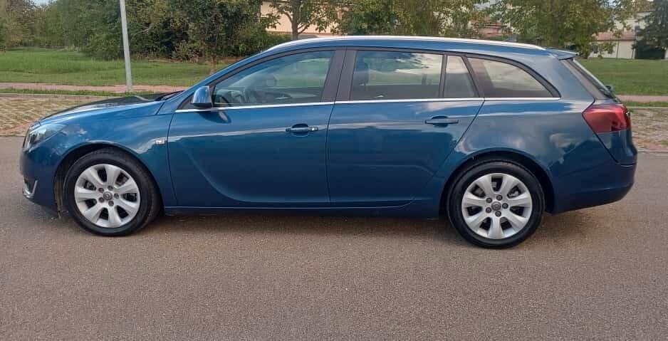 Opel Insignia 2.0 CDTI 140CV Ecopower 104gr. Sports Tourer Cosmo Business
