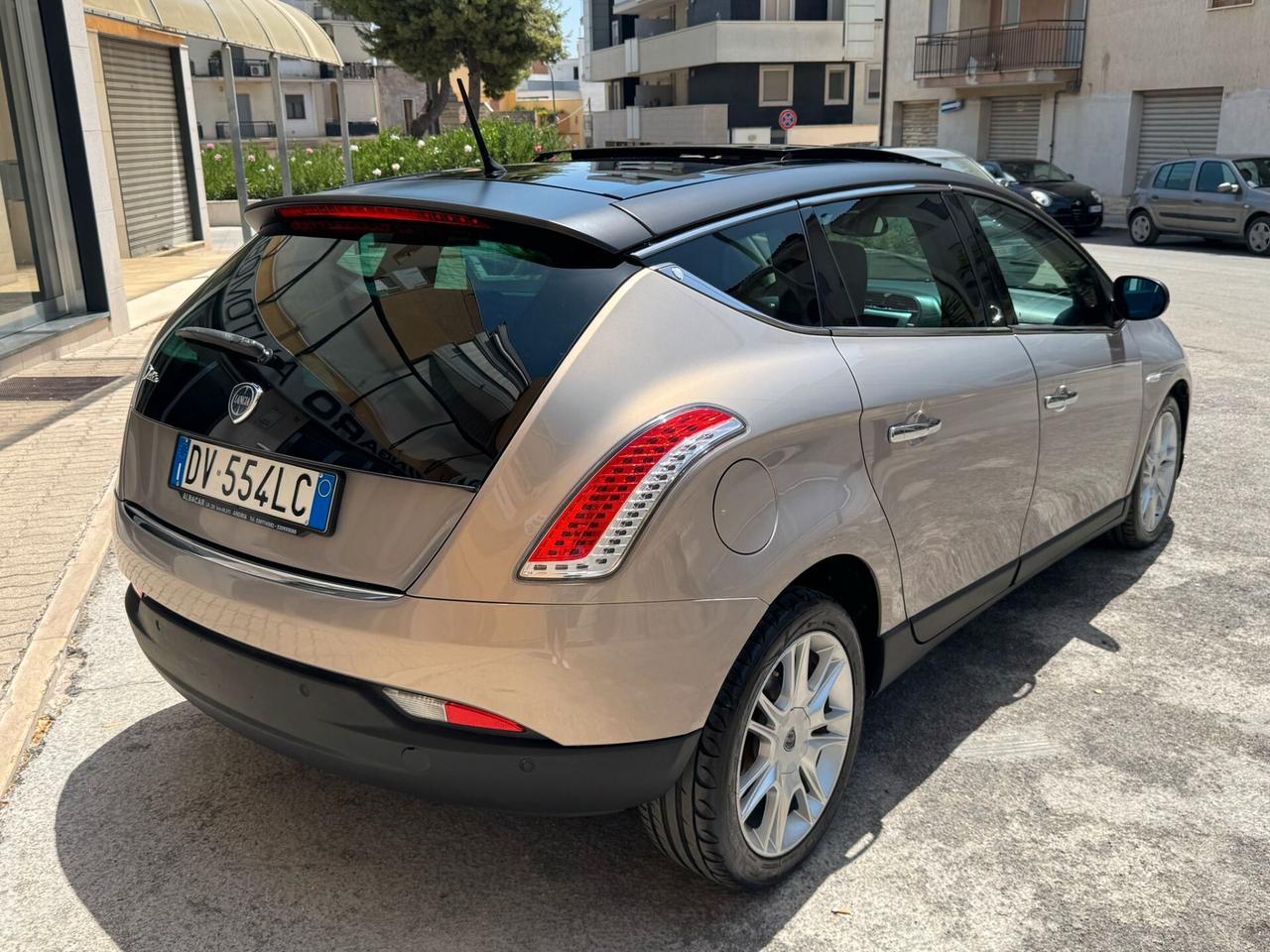 LANCIA DELTA 1.6 MJ 120 CV. BI-COLORE TETTO+CERCHI