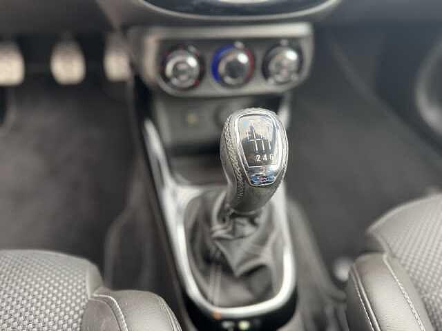 Opel Corsa 1.6 Turbo Coupé OPC