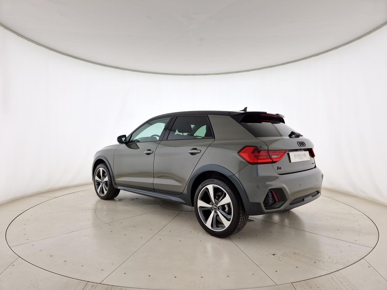 Audi A1 allstreet 30 1.0 tfsi identity contrast 116cv s tronic
