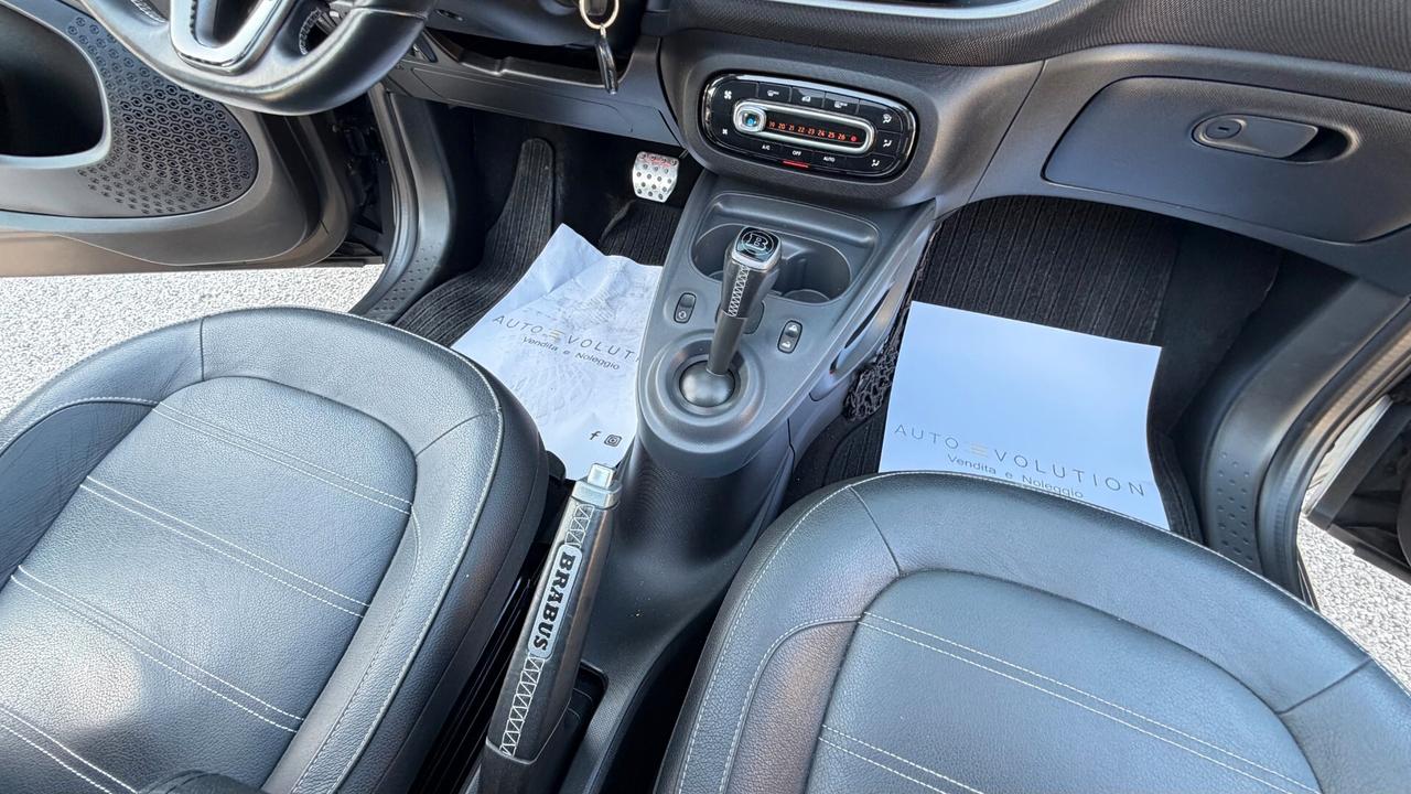 Smart ForTwo 70 cv cabrio Prime allestimento BRABUS 93.116 km
