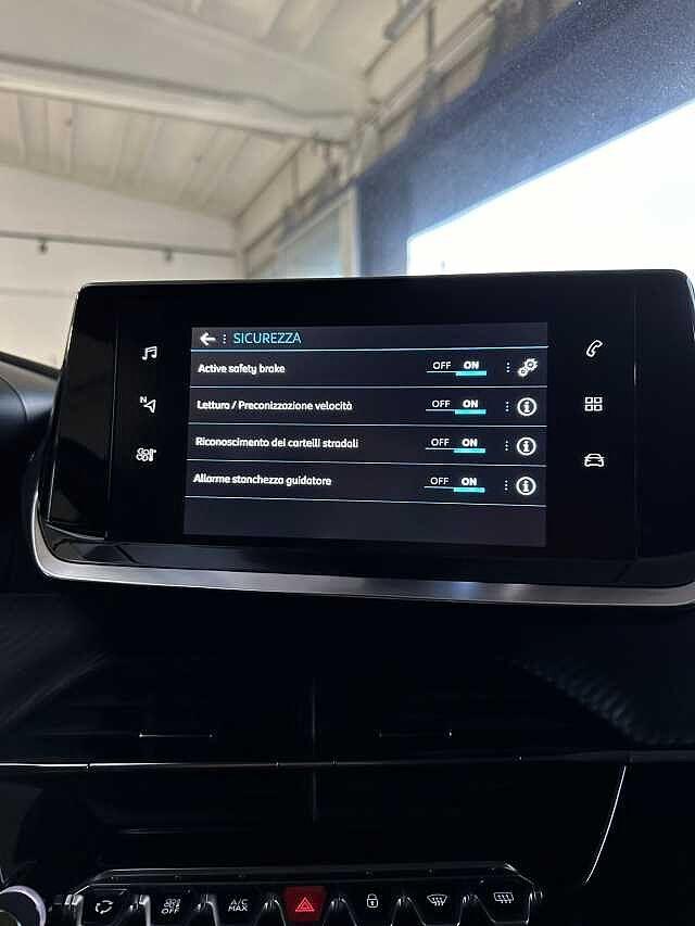 Peugeot 2008 BlueHDi 100 S&S Active
