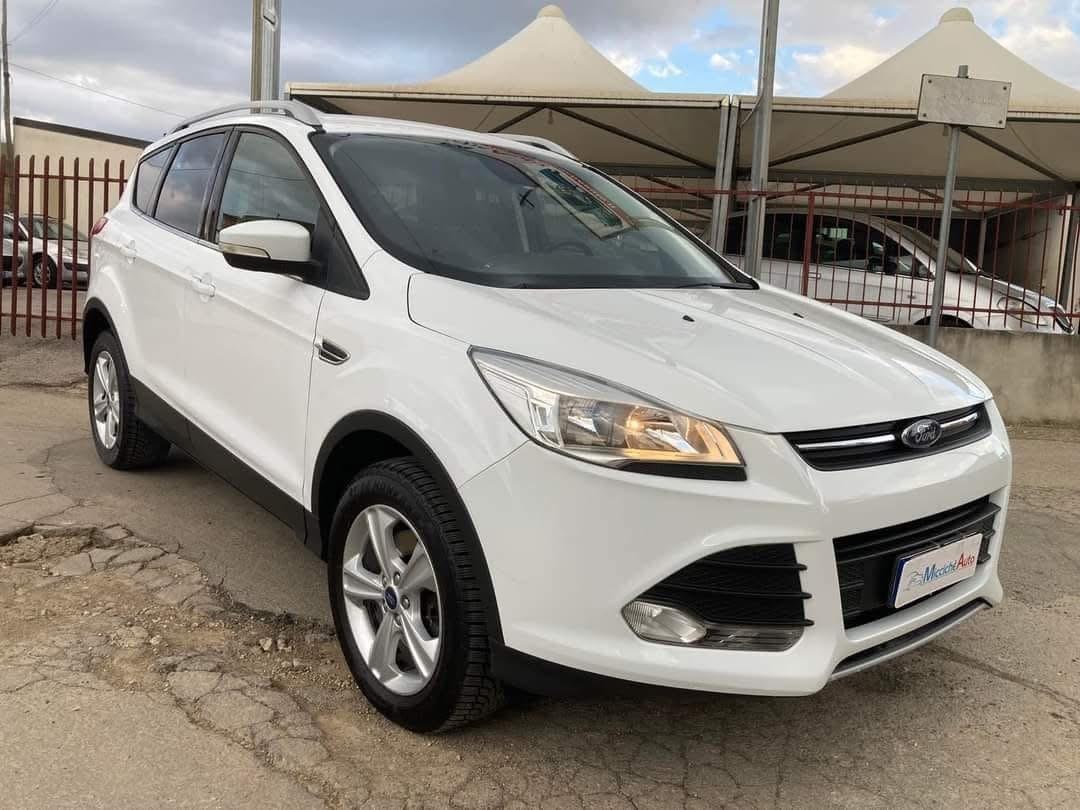 FORD KUGA 2.0 TDCI 120 CV BUSINESS N1 AUTOCARRO