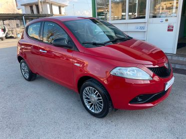 Lancia Ypsilon 0.9 TwinAir 85 CV 5 porte Metano Ecochic Platinum