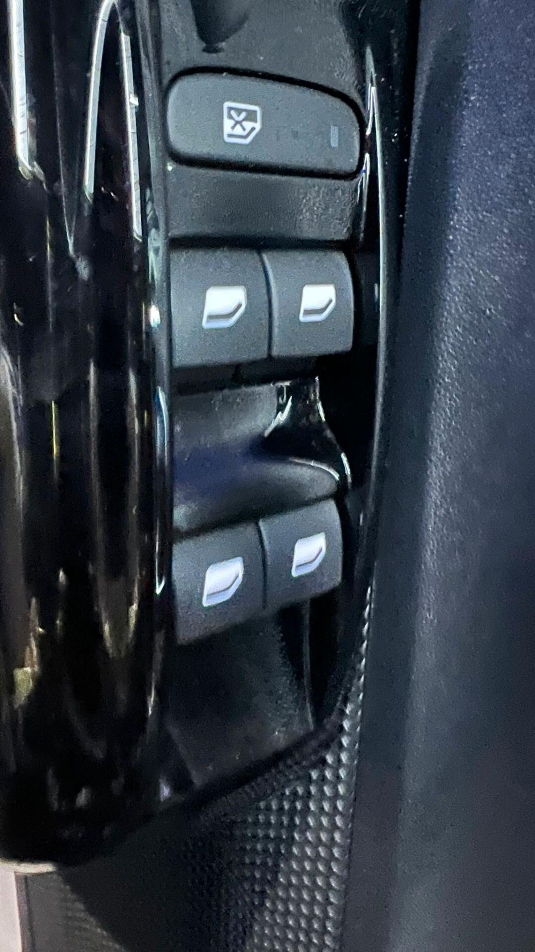 Citroen C3 PureTech 110 S&S EAT6 Max KM 33798 GRIGIO MEDIO