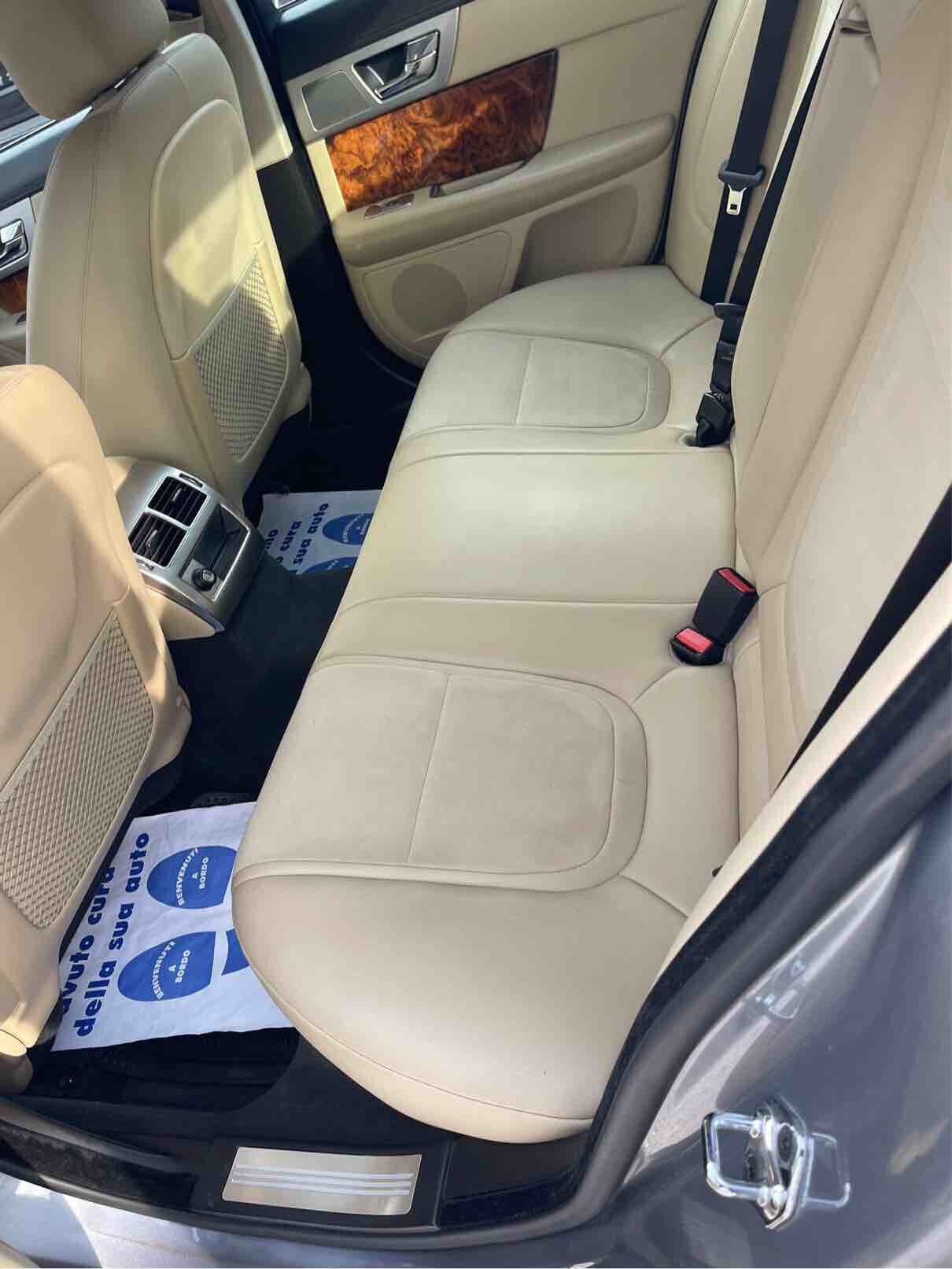 JAGUAR XF - AUTOMATICA -BUSINESS EDITION - 2.2 DIESEL