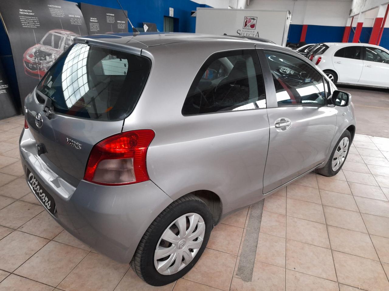 Toyota Yaris 1.3 3 porte Navi