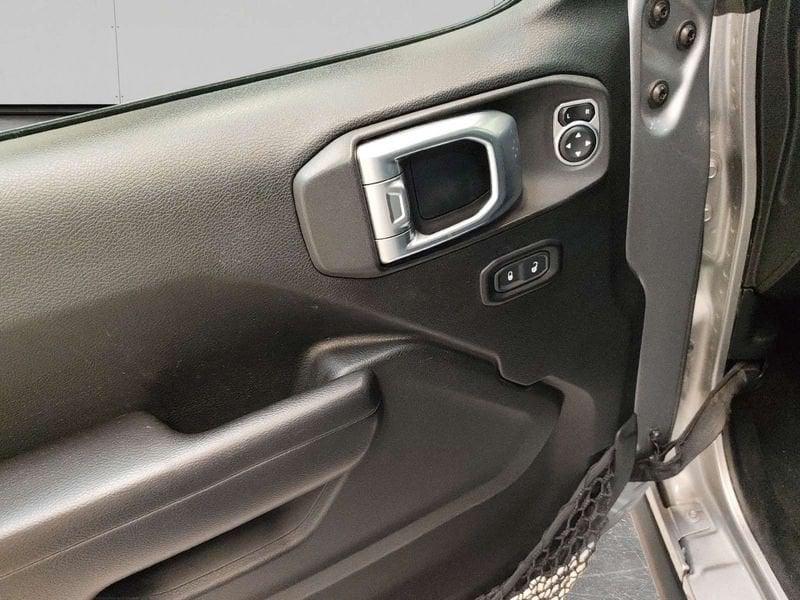 Jeep Wrangler Unlimited 2.2 mjt II Rubicon auto