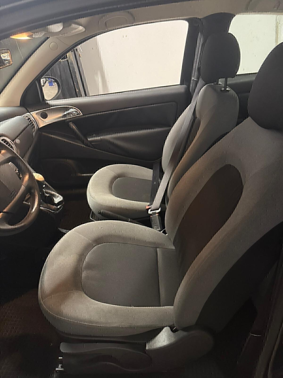 Lancia Ypsilon 1.2 2009 euro 4