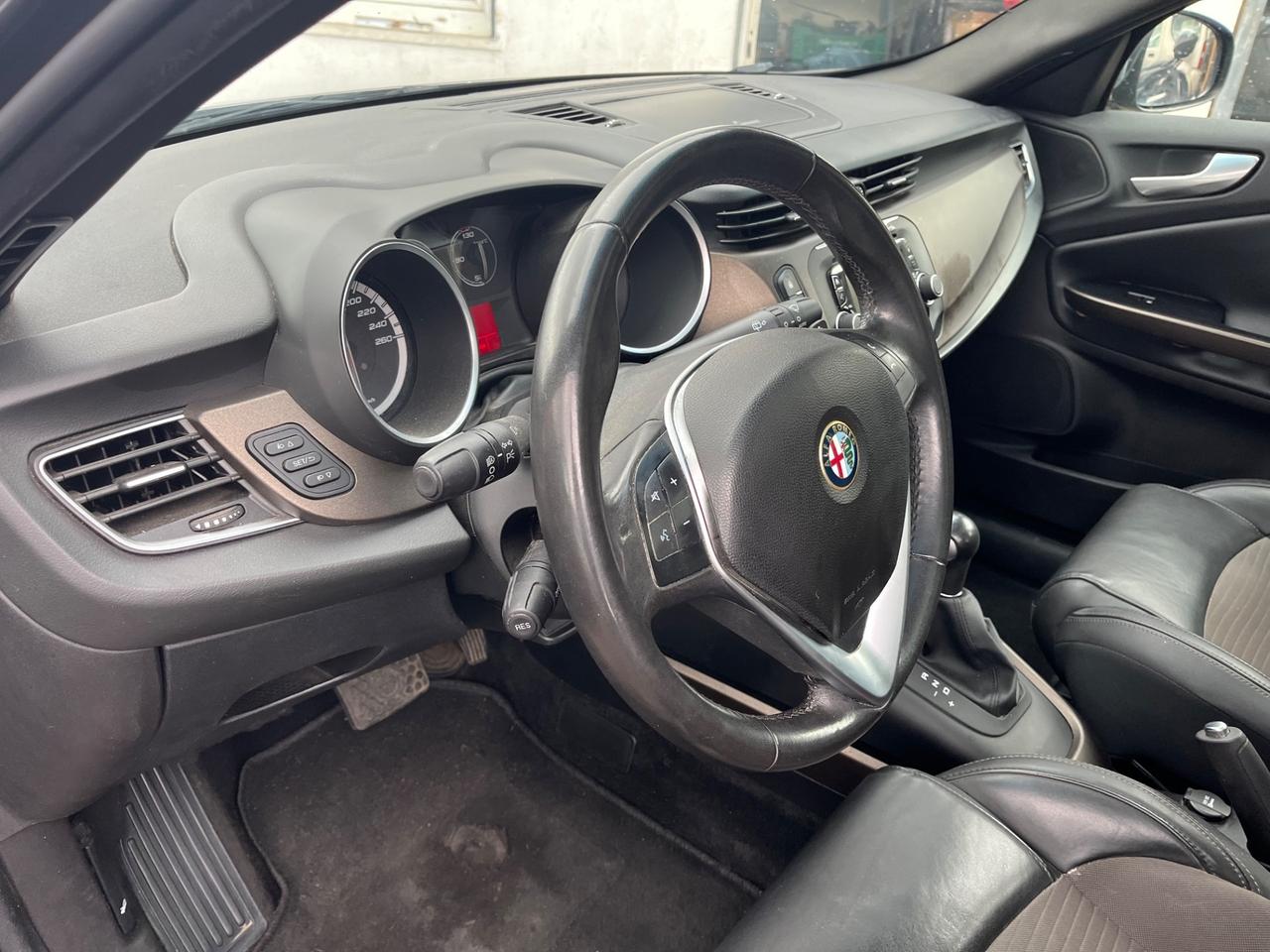 Alfa Romeo Giulietta 2.0 JTDm-2 175 CV TCT Exclusive