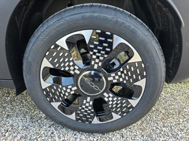 FIAT 600 Hybrid 100 CV DCT MHEV La Prima