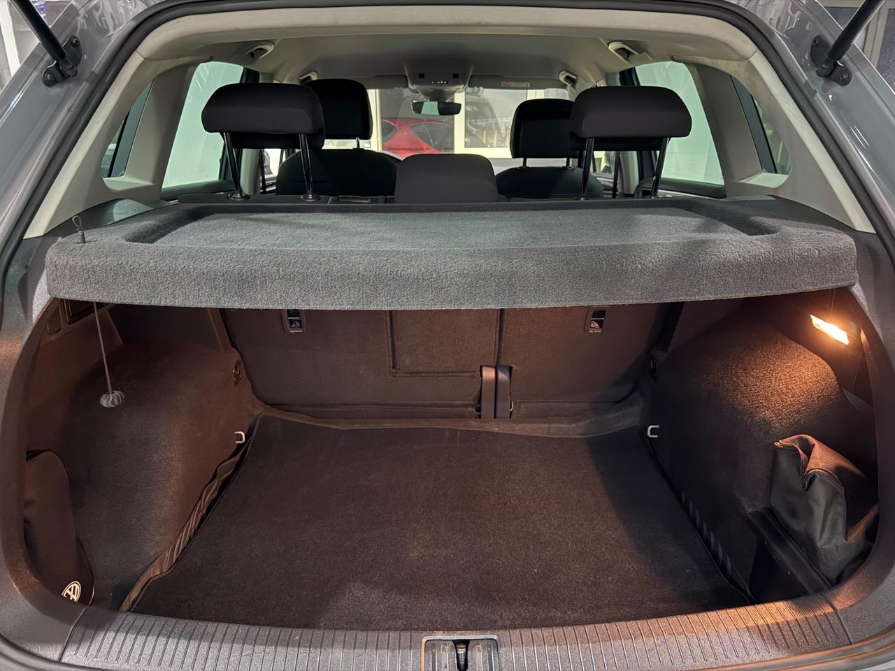 Volkswagen Tiguan 2.0TDI150CV DSG CARPLAY/AMBIENT2022