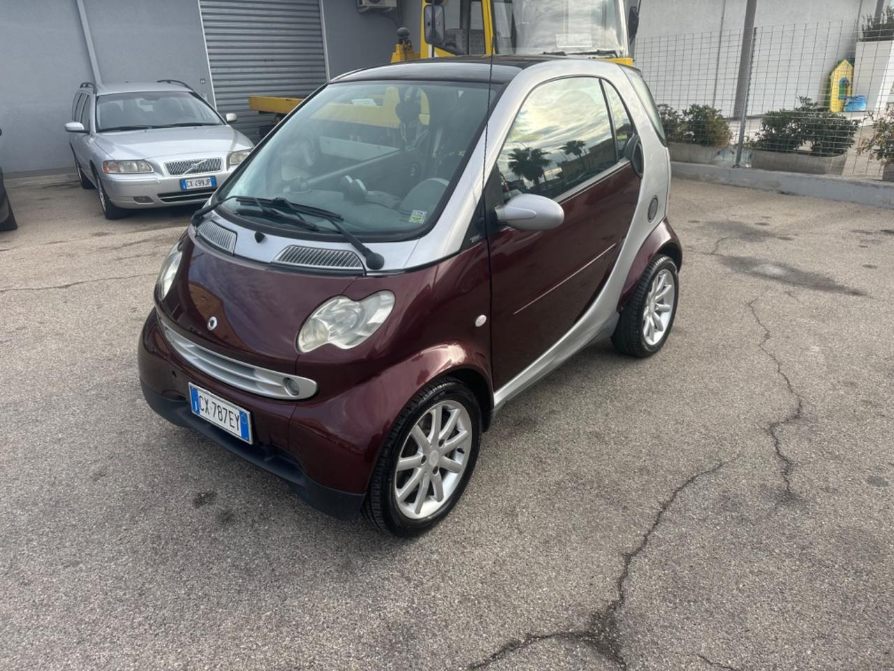 Smart ForTwo 700 coupé pure (45 kW)