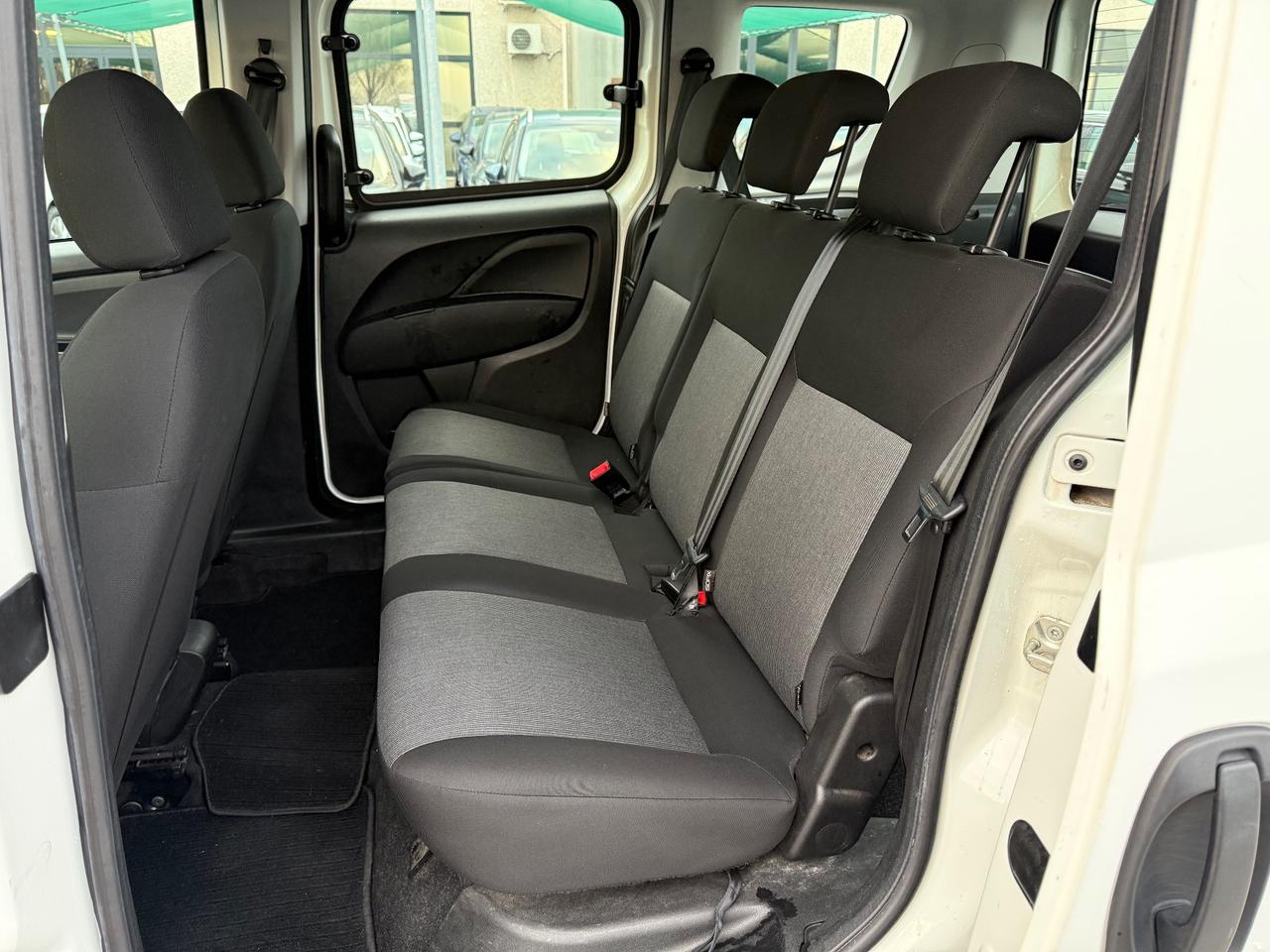 Fiat Doblo Combi N1 Autocarro 5 POSTI