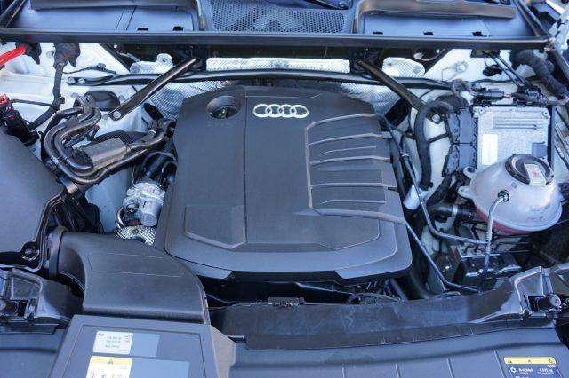 AUDI Q5 SPORTBACK 40 TDI quattro S tronic Business Advance
