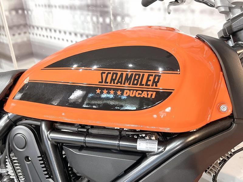 Ducati Scrambler Sixty2 400
