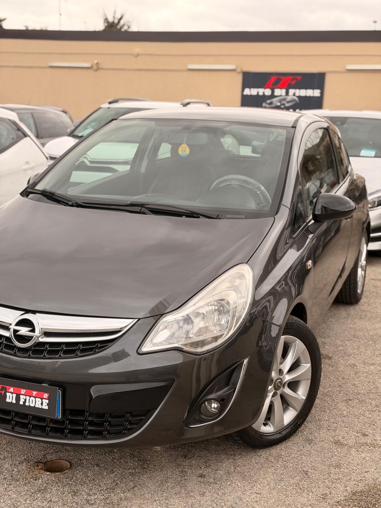 Opel Corsa 1.2 GPL-TECH Di Serie ENJOI