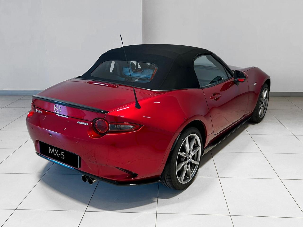 Mazda MX-5 1.5L Skyactiv-G Exclusive-Line